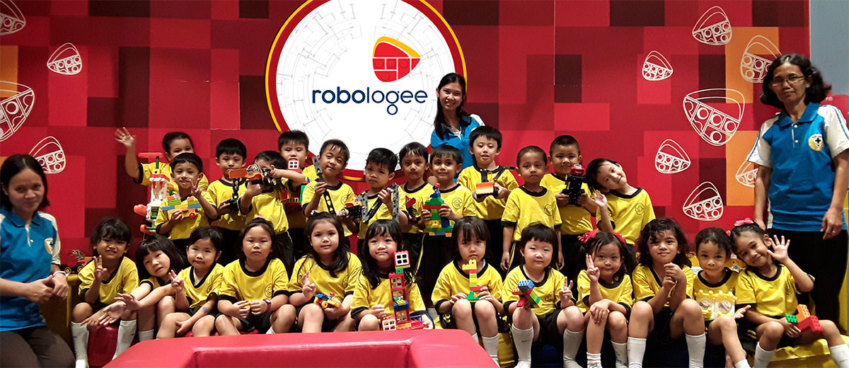 RoboSchool_TK-Santo-Yosep